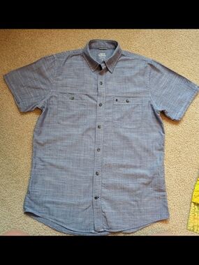 Izod Saltwater Short-Sleeve Blue Button-Down Chambray Shirt